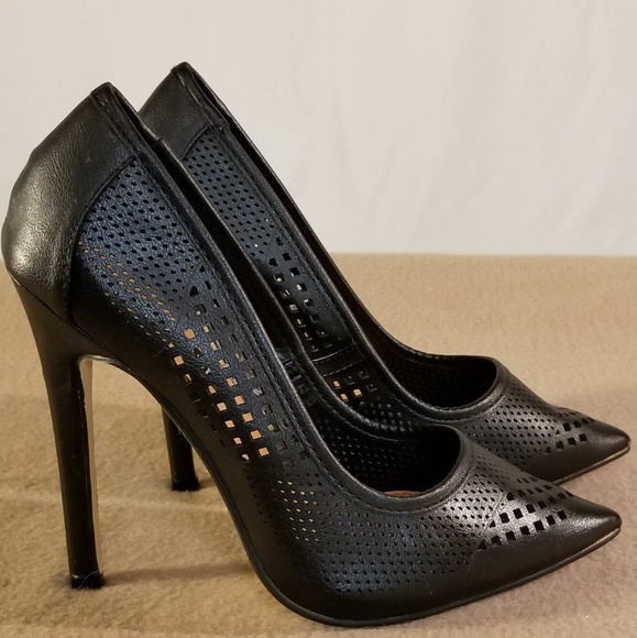 Brand New Izabella Rue Black Cut Out Pointed Toe H - Picture 4 of 5